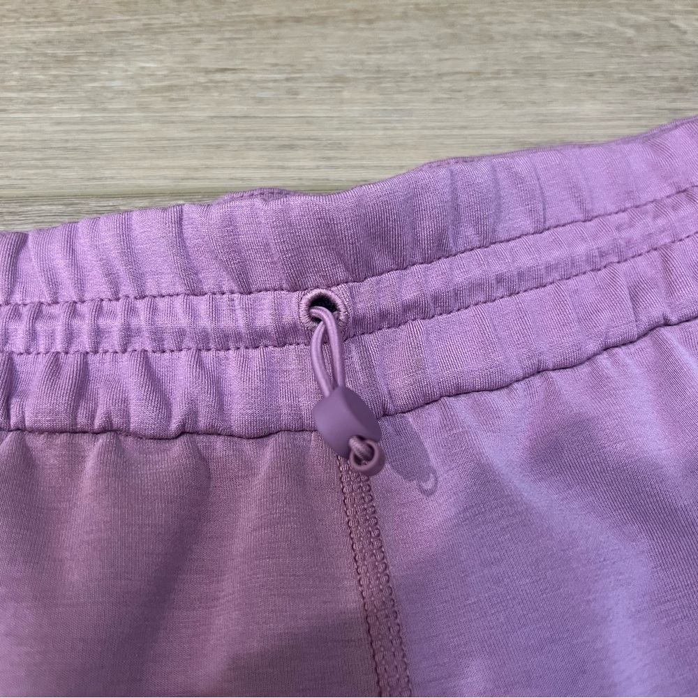 Lululemon Softstreme High-Rise Straight Leg Cropped Pant Velvet Dust size 10 - Picture 7 of 8